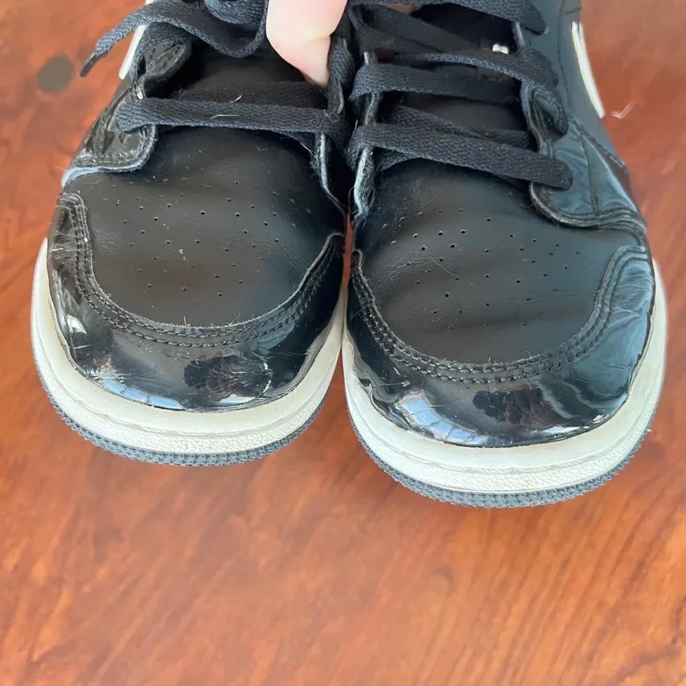 NIKE AIR Jordan 1 Retro Low Black BG‎ Black/White-White - Youth Size 6